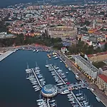 Lux D'or Pola