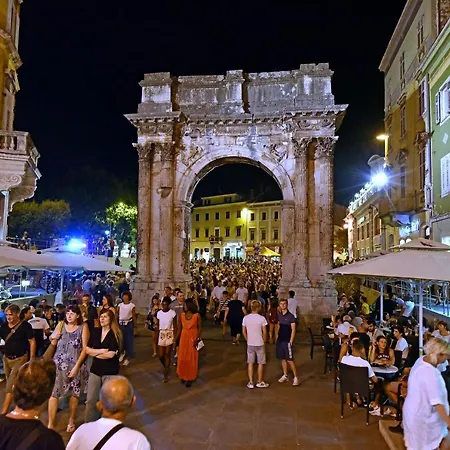 Appartamento Lux D'or Pola